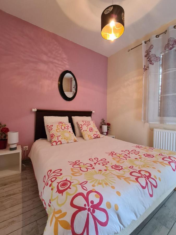 La Fraise Bed & Breakfast Chaumont-sur-Tharonne Exterior photo
